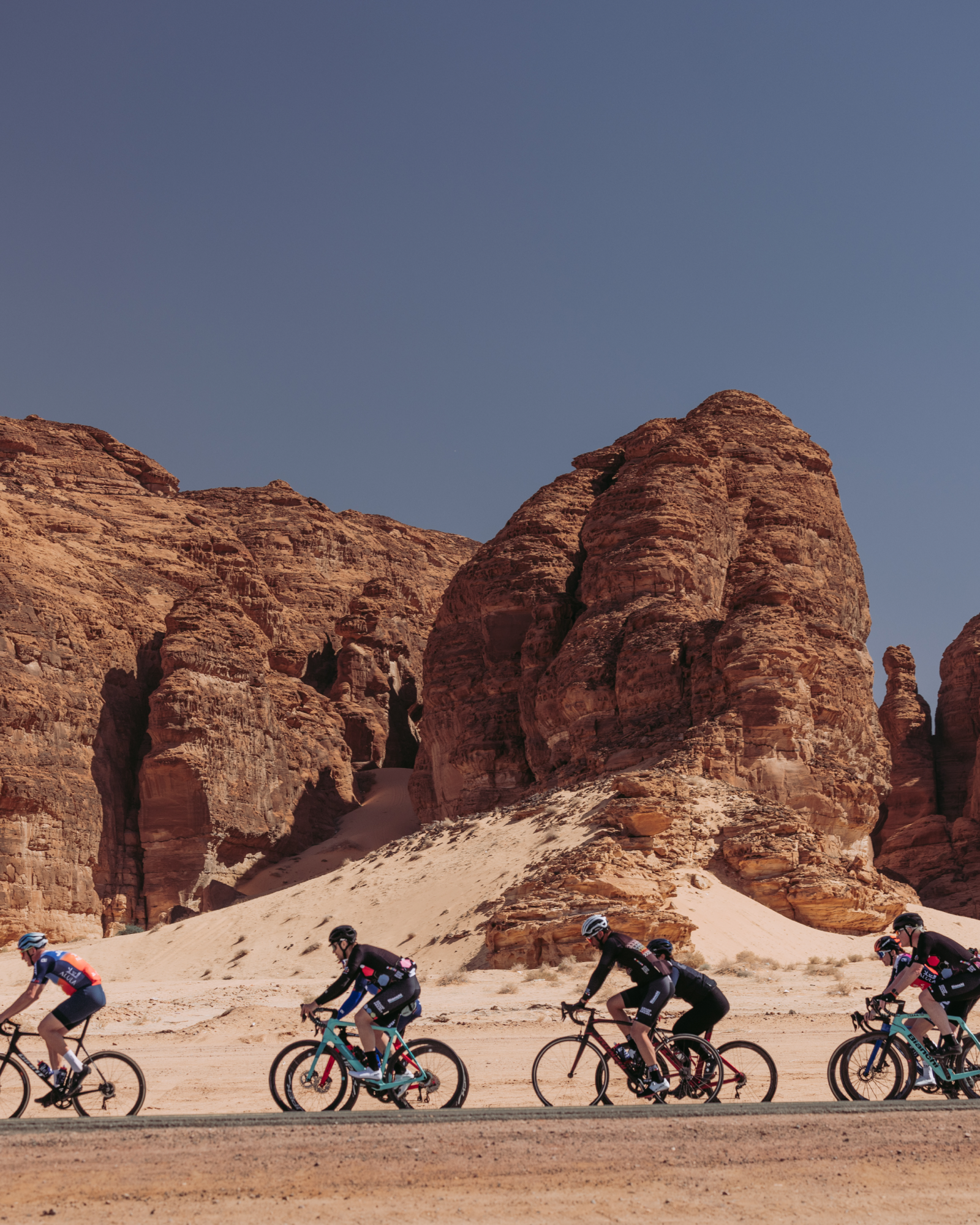 Team Jayco AlUla Cycling Camp & Race Bike