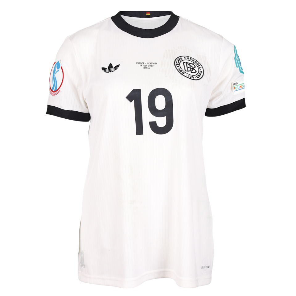 Klara Bühl Germany W shirt
