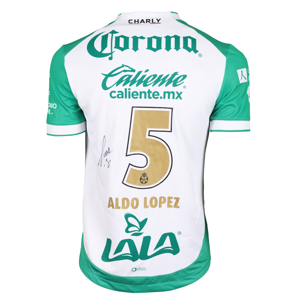 Aldo López Vargas Santos Laguna jersey