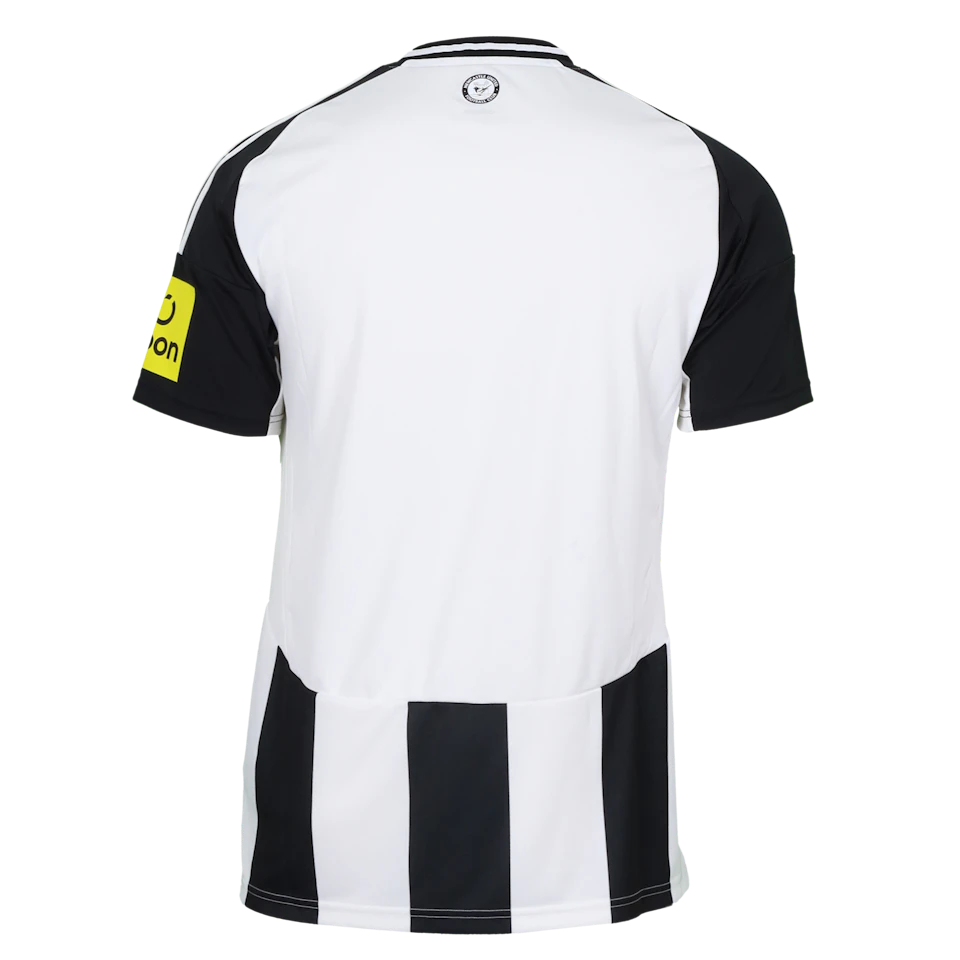 Squad Signed Shirt | Newcastle