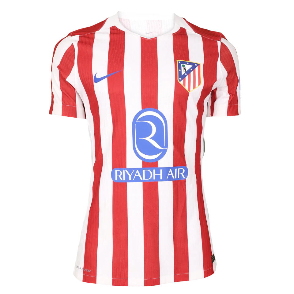 Robin Le Normand Atlético de Madrid camisa.