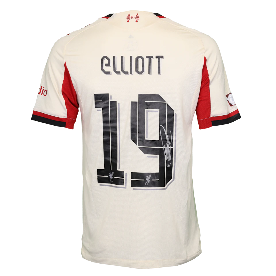 来自Liverpool的Harvey Elliot球衣