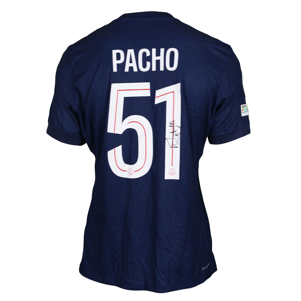 Willian Pacho Paris Saint-Germain shirt