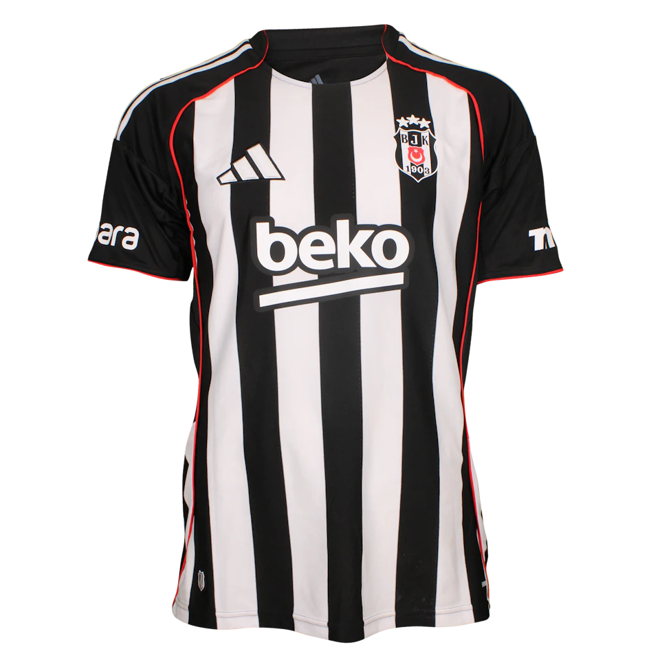 Beşiktaş JK 팀의 Demir Ege Tıknaz 셔츠