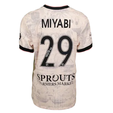 来自Angel City FC的Moriya Miyabi 守屋都弥球衣
