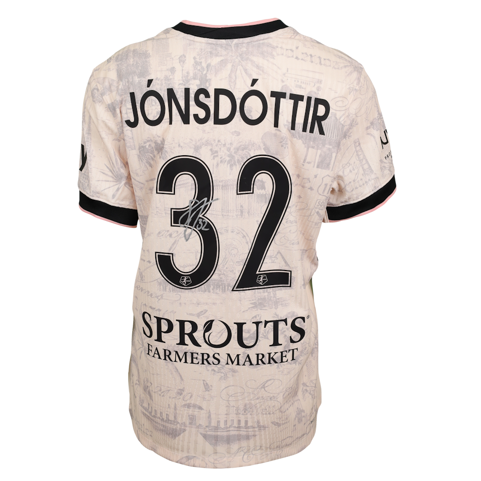 Sveindís Jane Jónsdóttir Angel City FC jersey