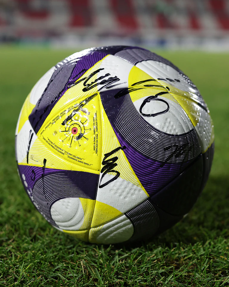 Match Scored Ball `52 - Dong-gyeong Lee 이동경