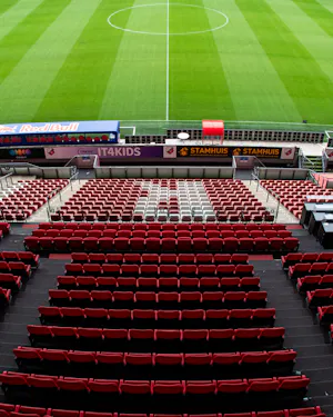 2x Old Business Seats