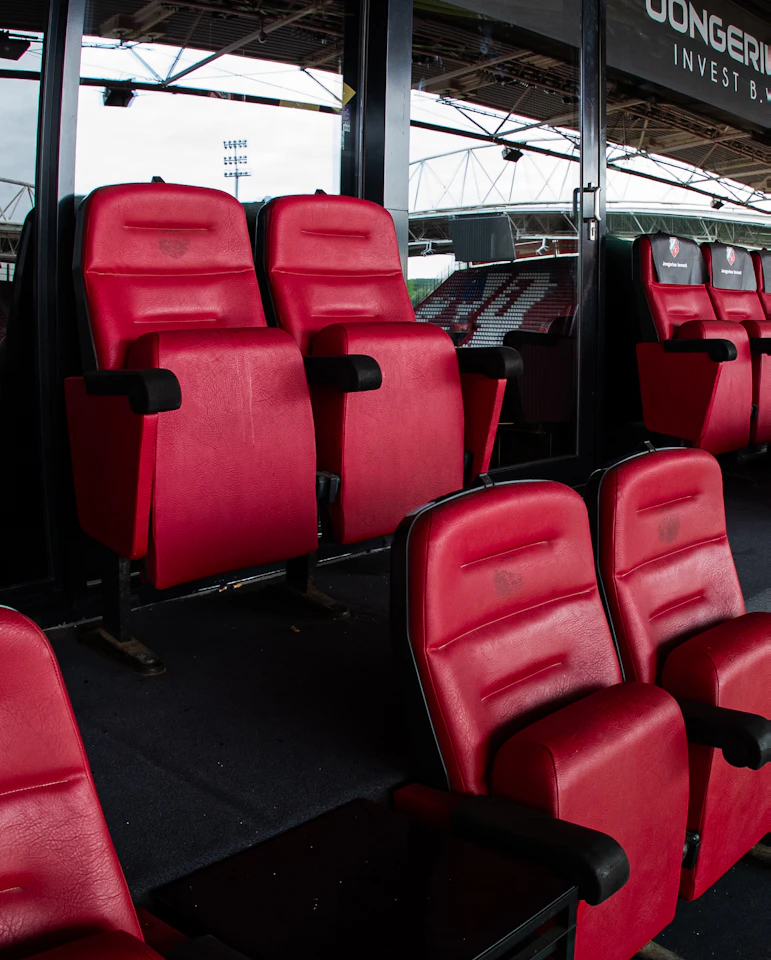 2x Old Business Seats