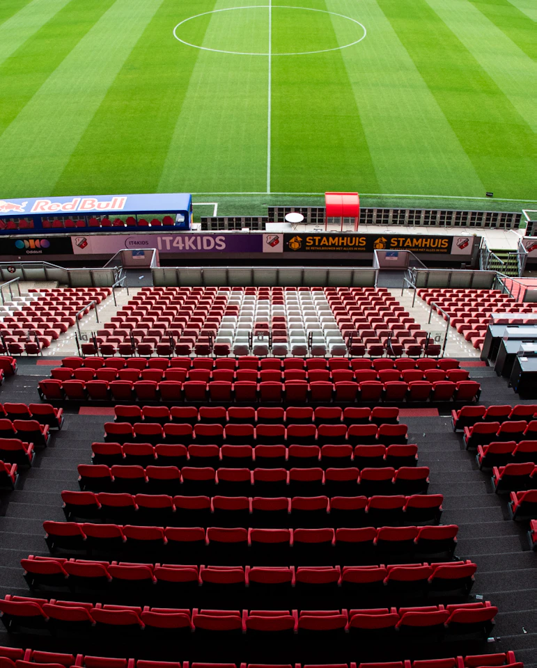 4x Old Business Seats