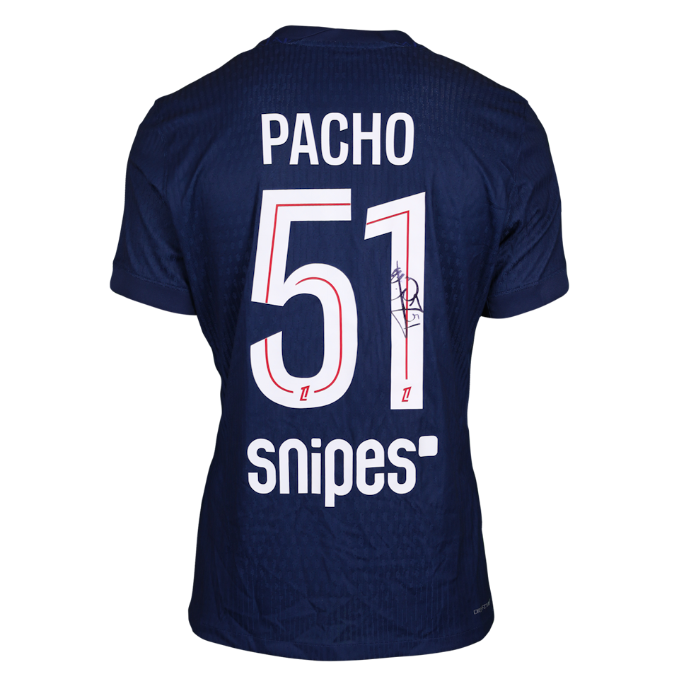 William Pacho Paris Saint-Germain shirt