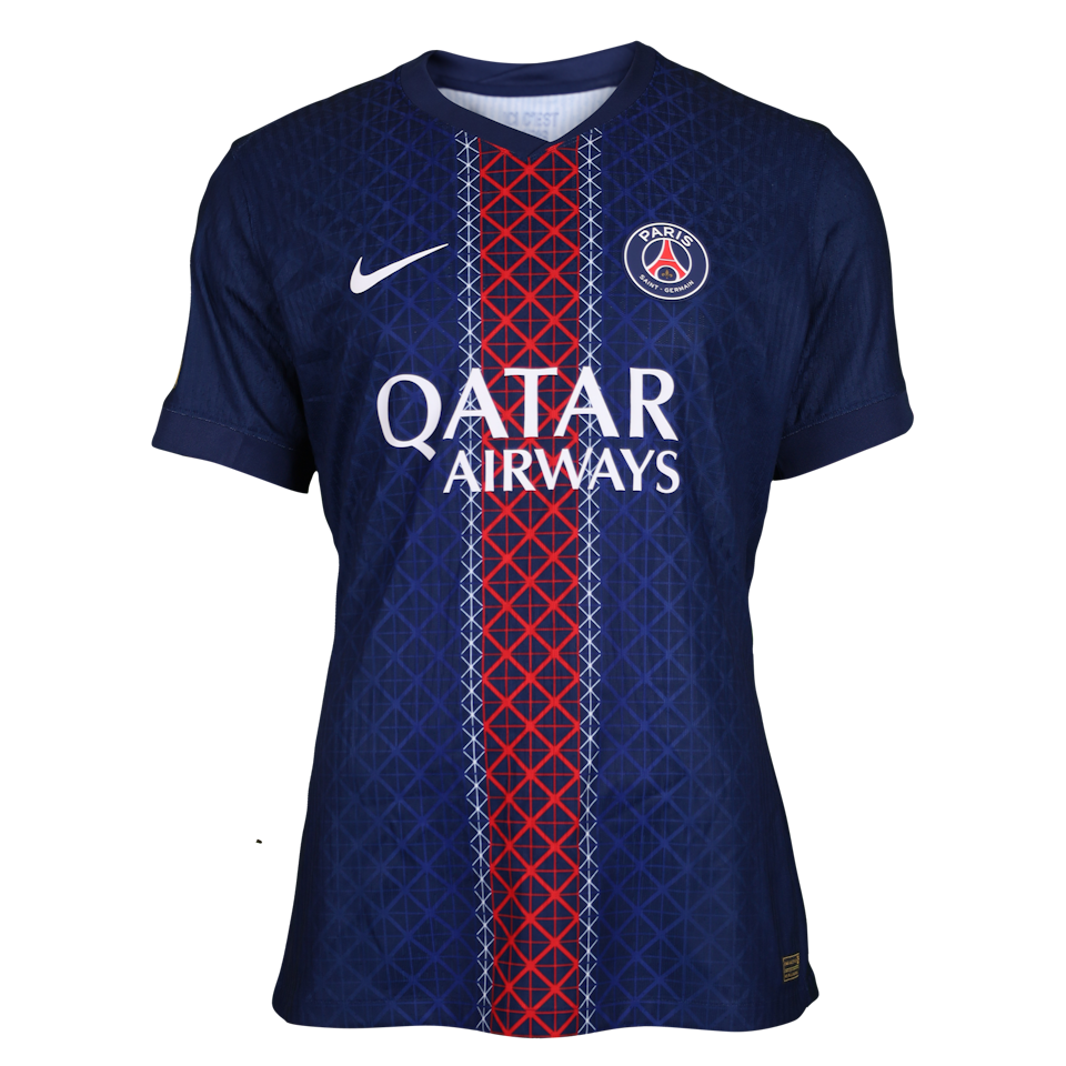 William Pacho Paris Saint-Germain shirt