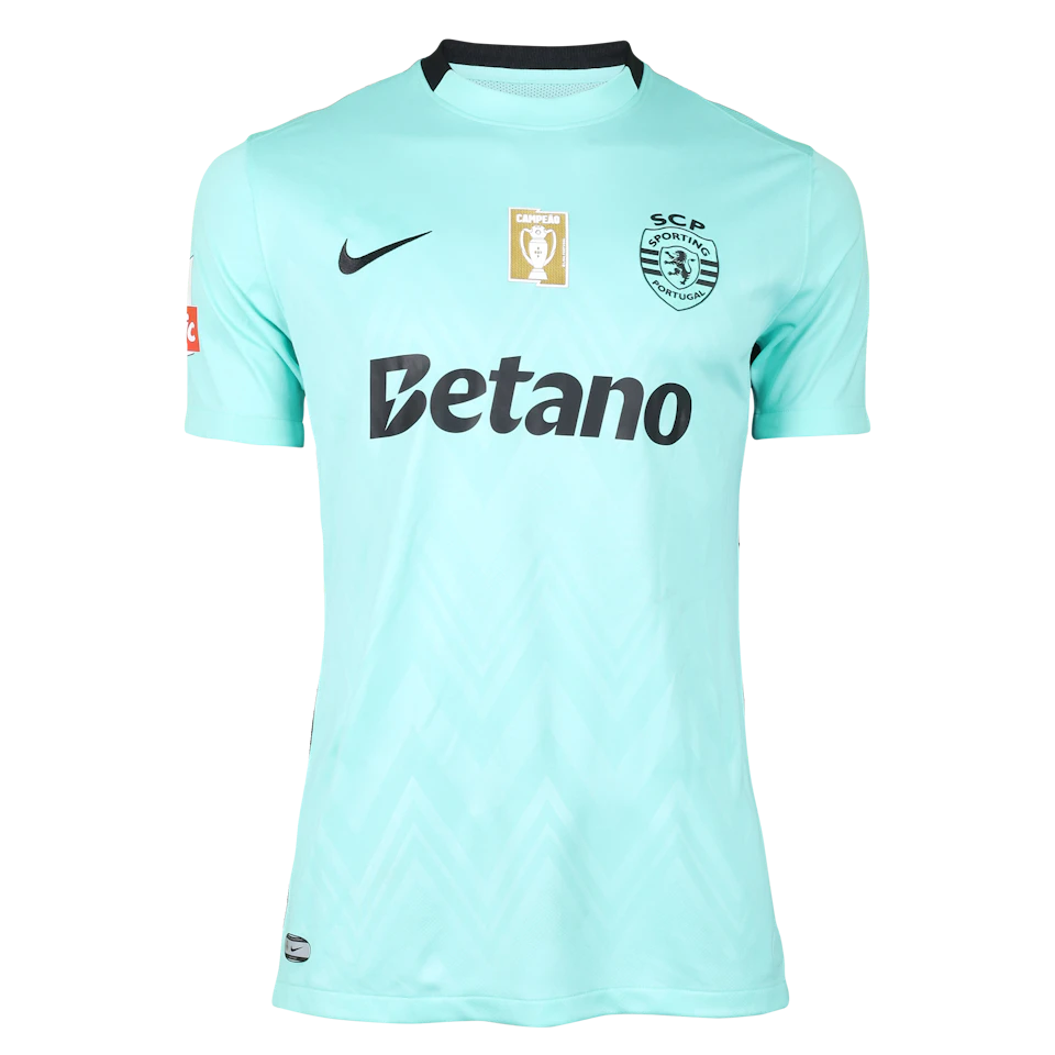 Zeno Debast Sporting CP shirt