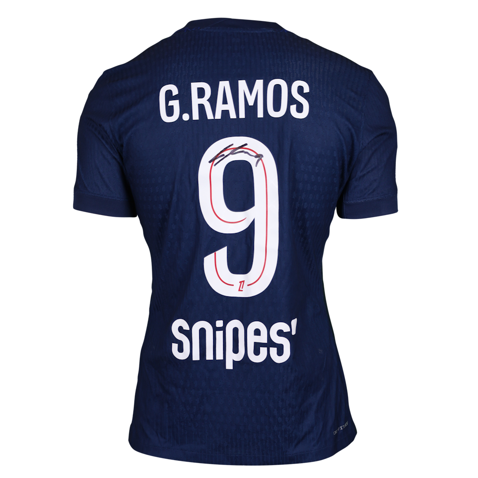 来自Paris Saint-Germain的Goncalo Ramos球衣