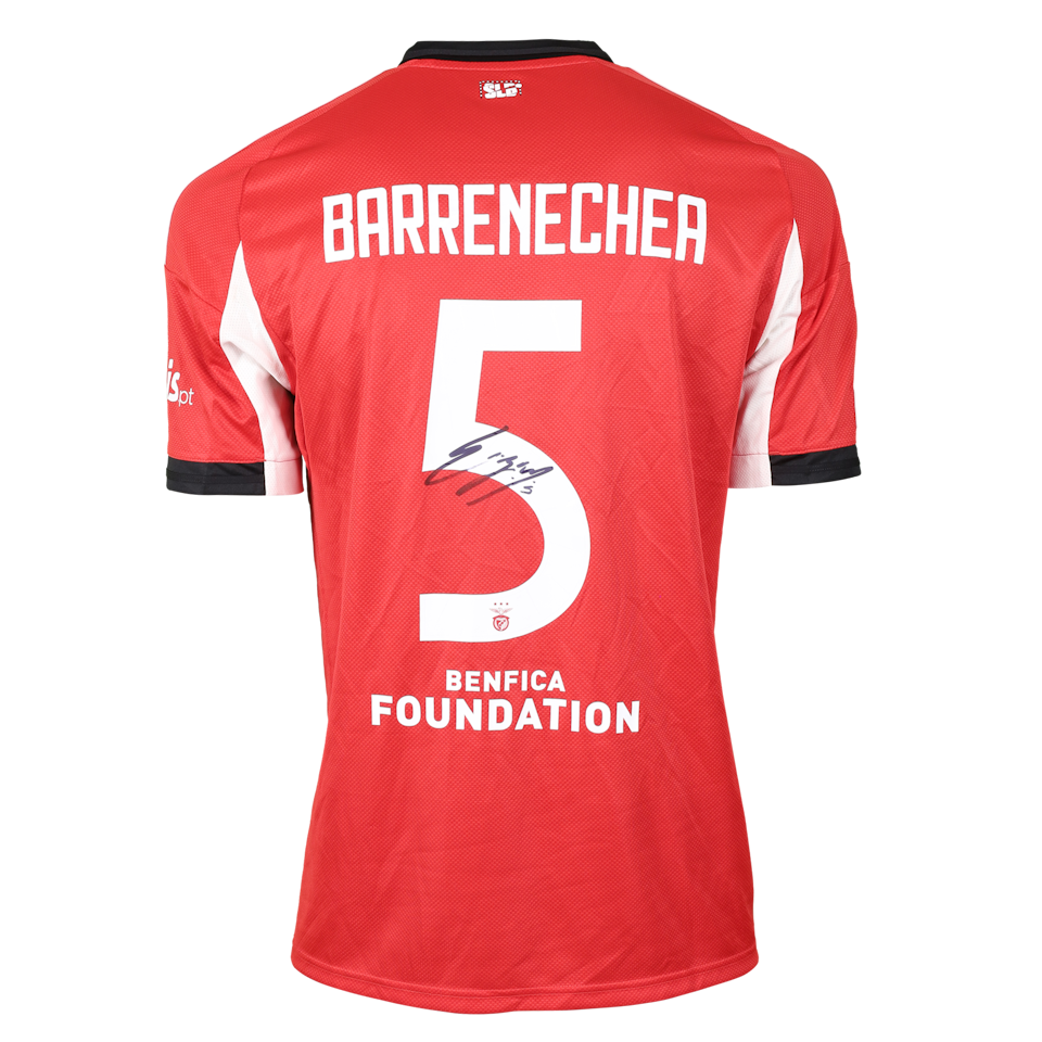 Enzo Barrenechea SL Benfica forması