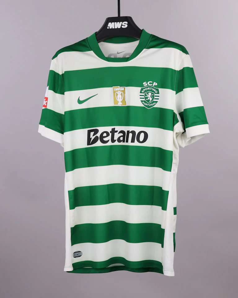 Zeno Debast Sporting CP shirt