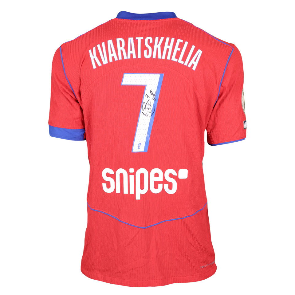 Khvicha Kvaratskhelia Paris Saint-Germain のシャツ