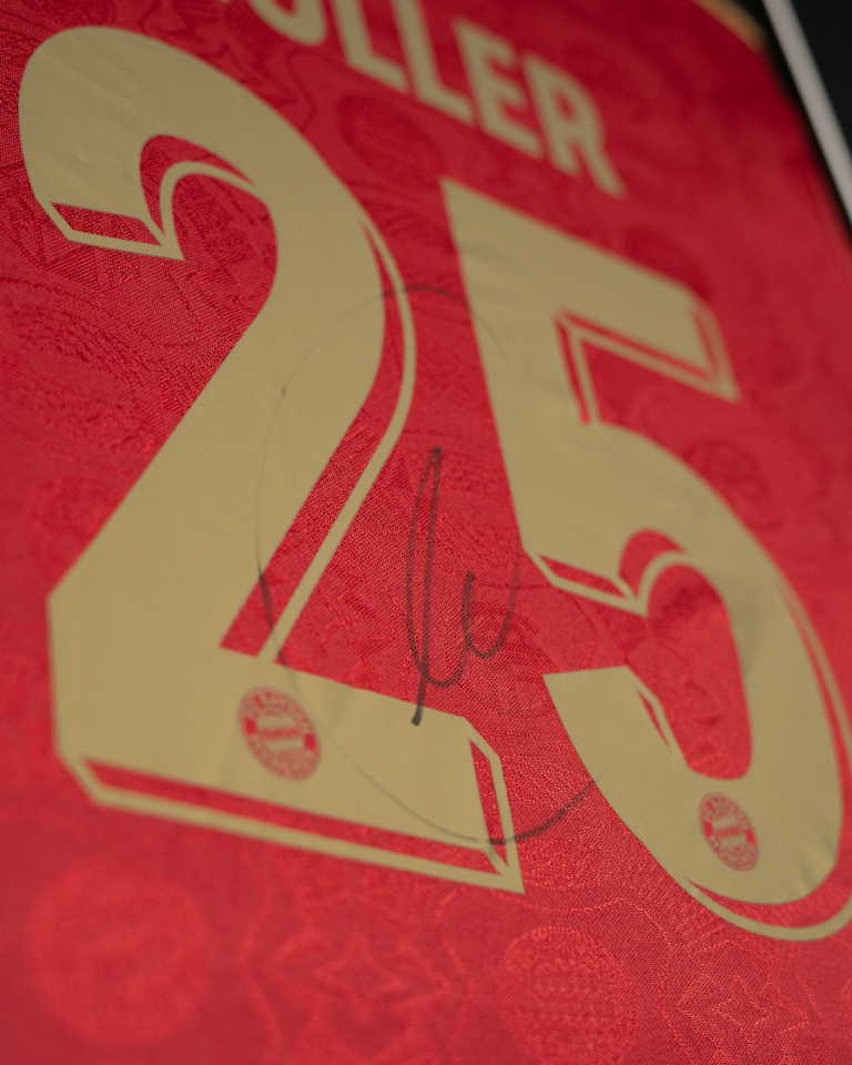 Thomas Müller | Limited Edition Signed 125 Anniversary Shirt