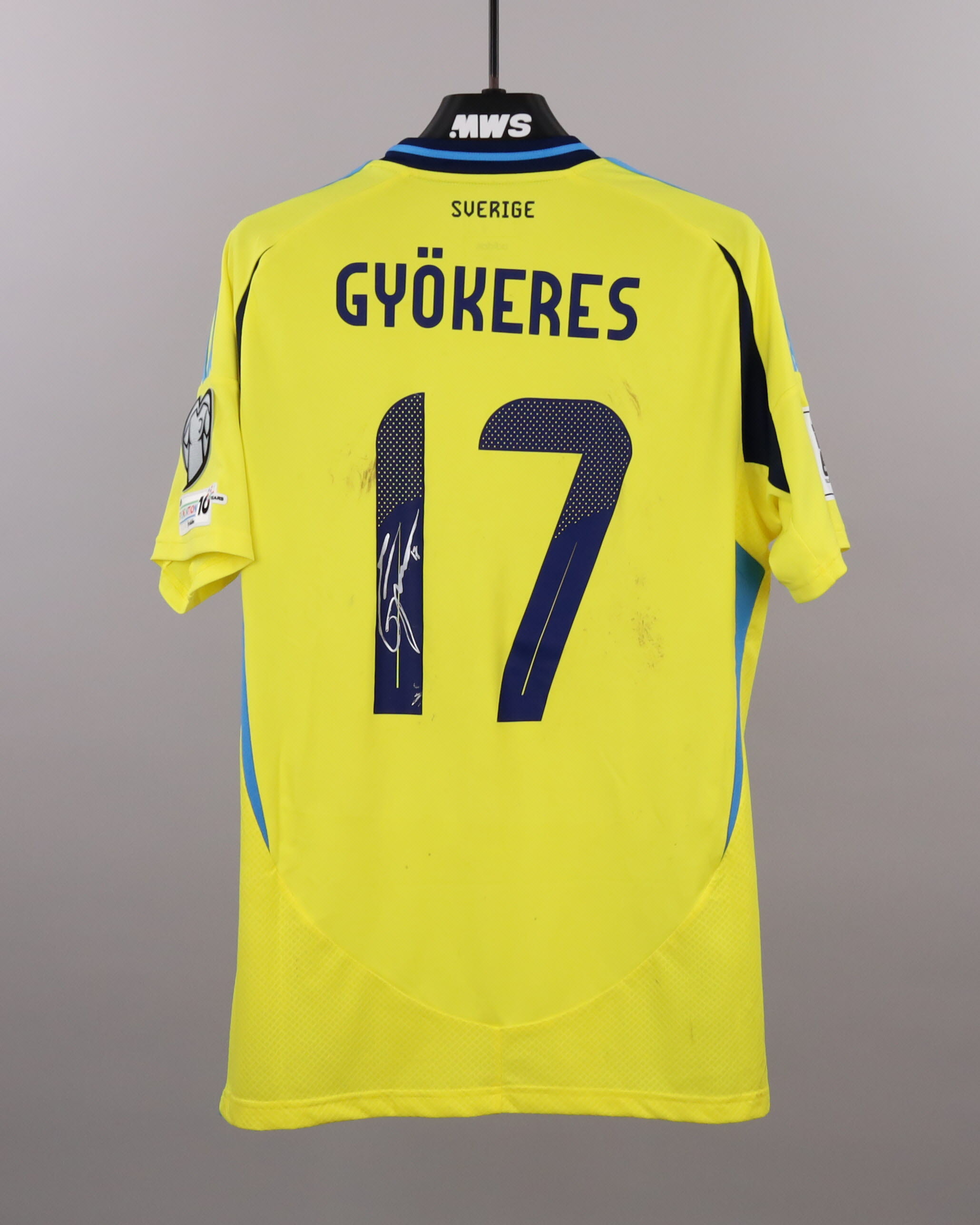 Viktor Gyökeres Sweden shirt