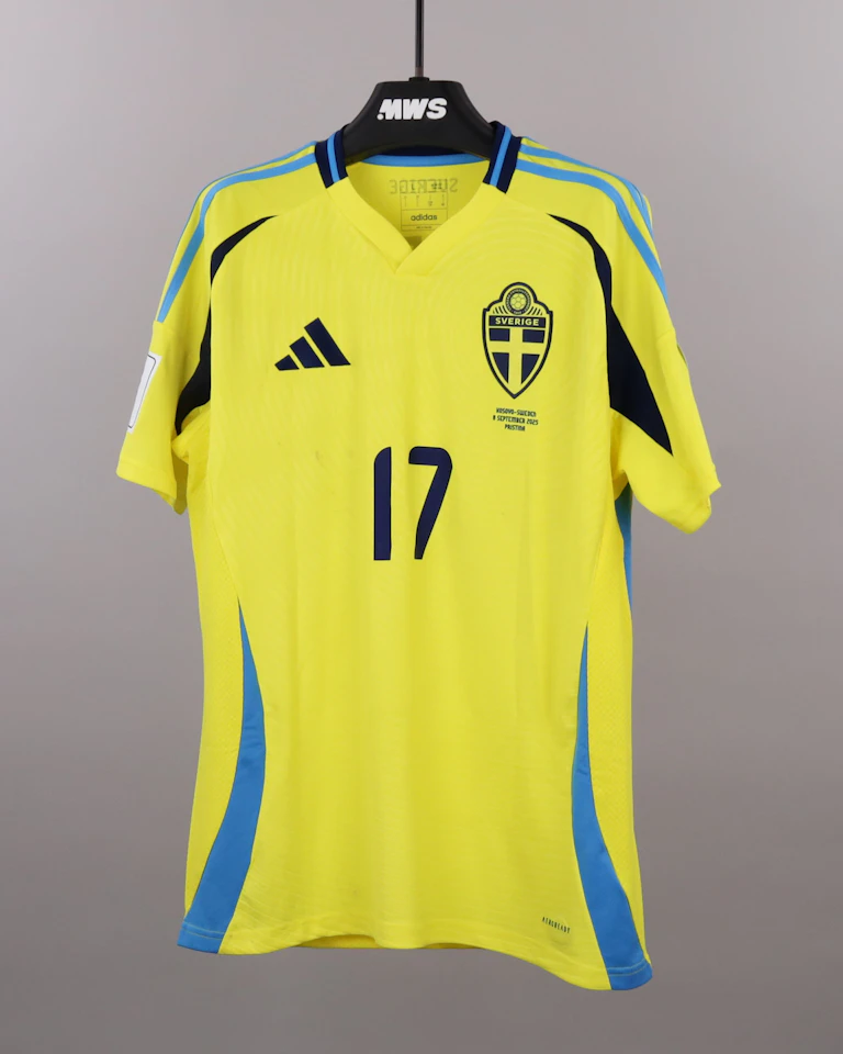 Viktor Gyökeres Sweden shirt