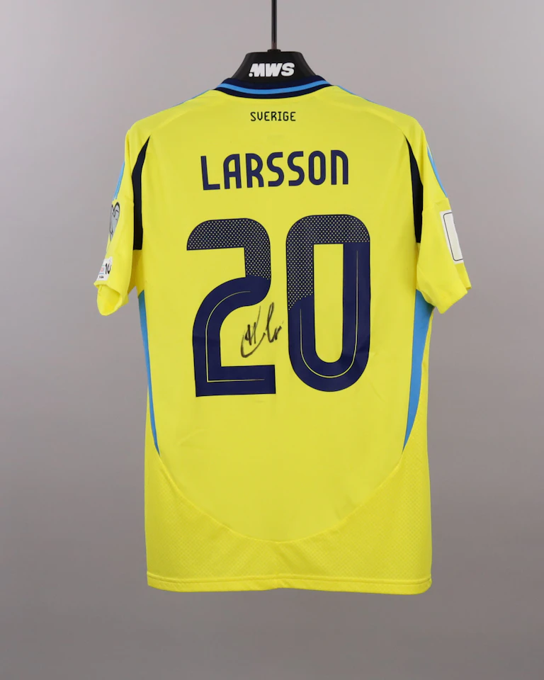 来自Sweden的Hugo Larsson球衣