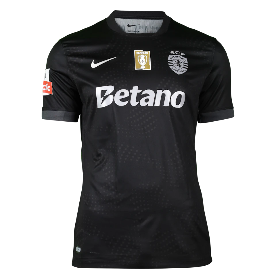 Zeno Debast Sporting CP shirt