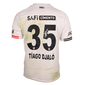 来自Beşiktaş JK的Tiago Djaló球衣