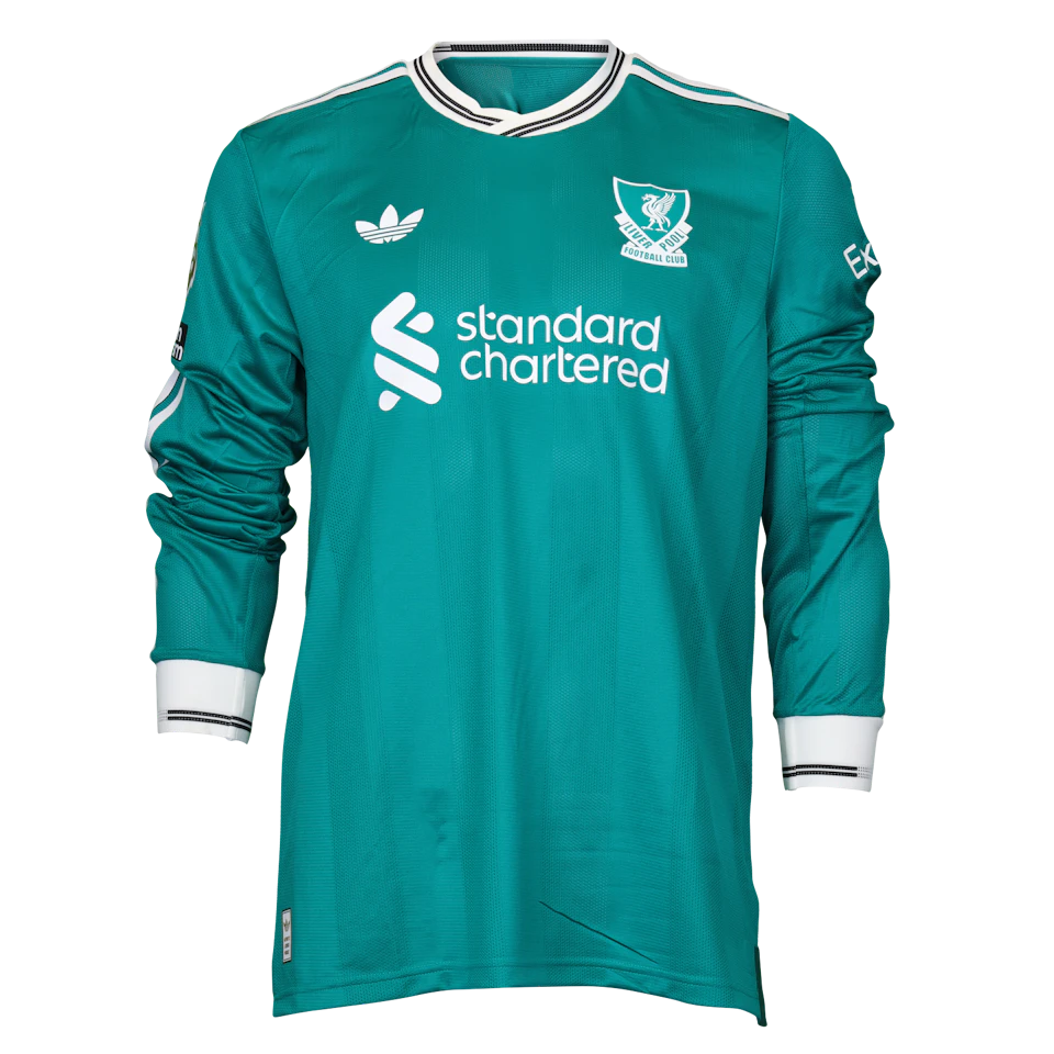 来自Liverpool的Hugo Ekitike球衣