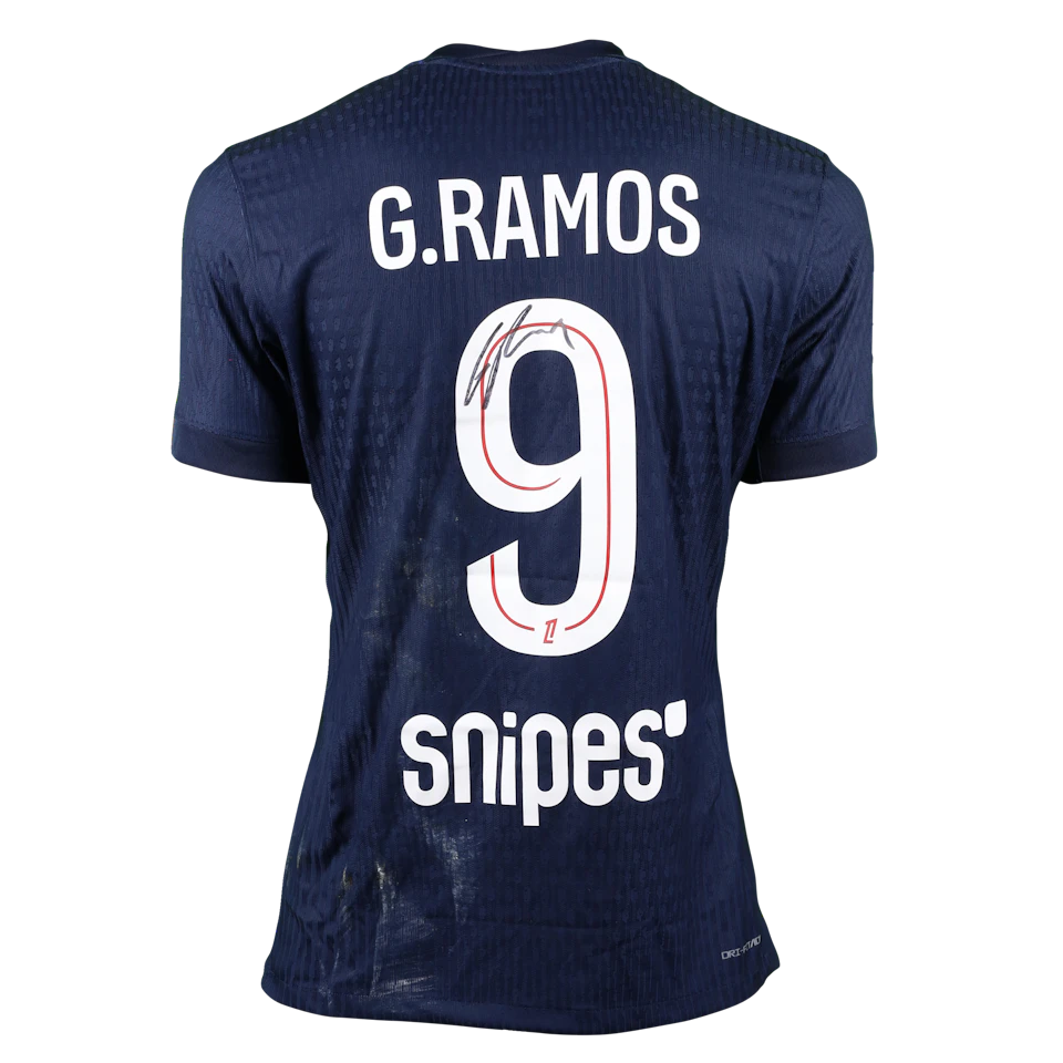 Gonçalo Ramos Paris Saint-Germain shirt