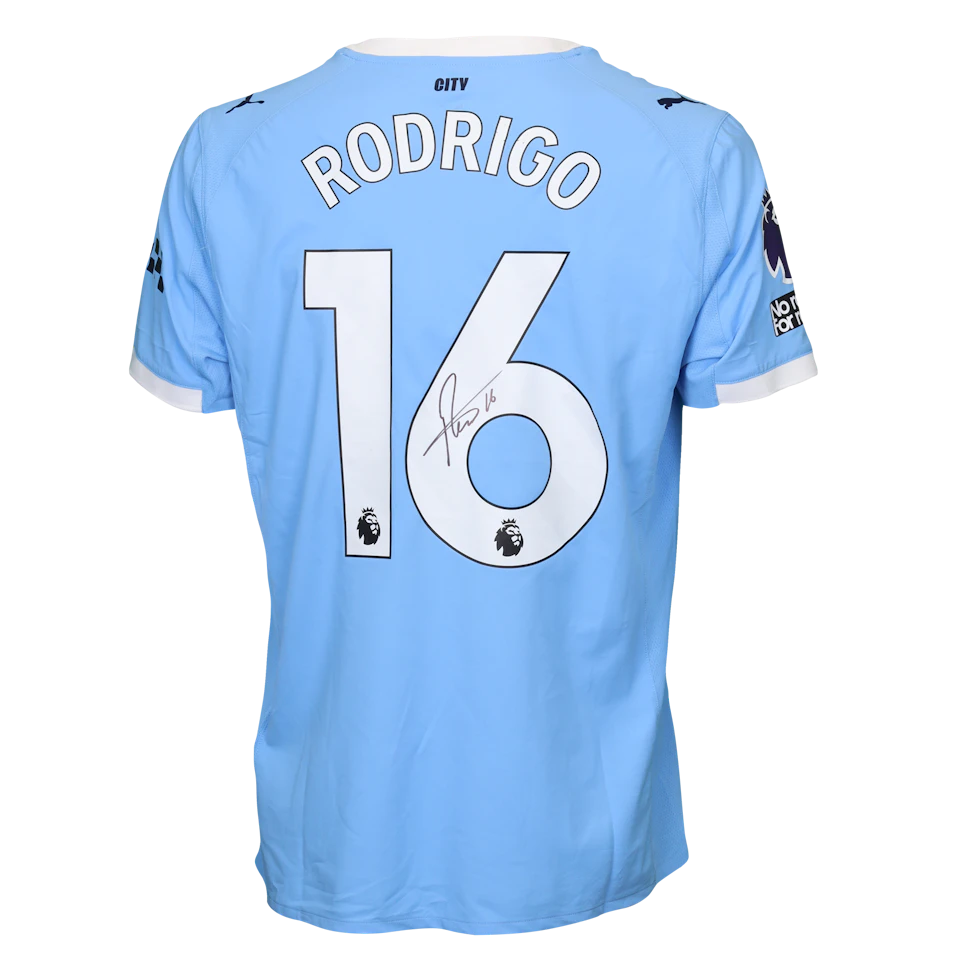 来自Manchester City的Rodri球衣