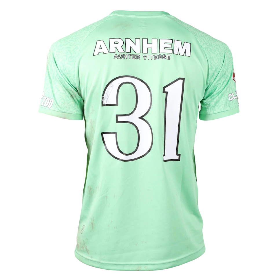 Shirt van Maximilian Brüll Vitesse