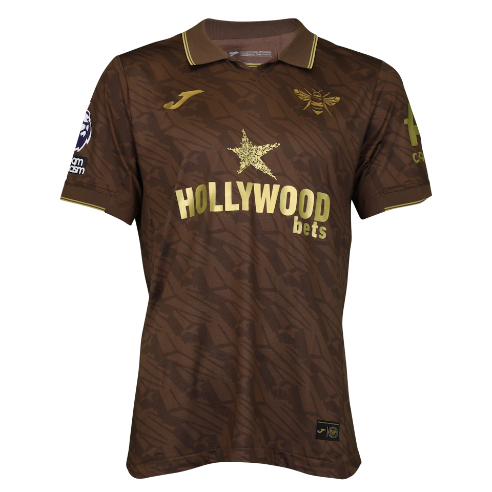 来自Brentford的Kristoffer Vassbakk Ajer球衣