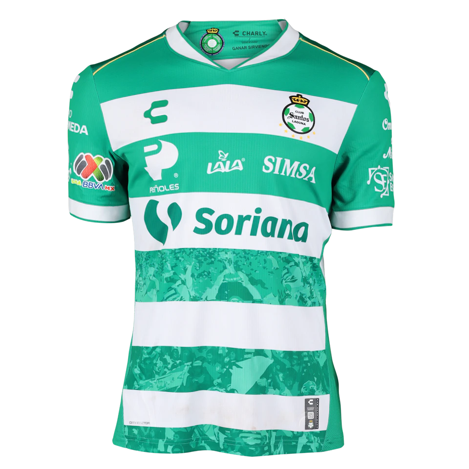 来自Santos Laguna的Kevin Alexander Balanta Lucumí球衣