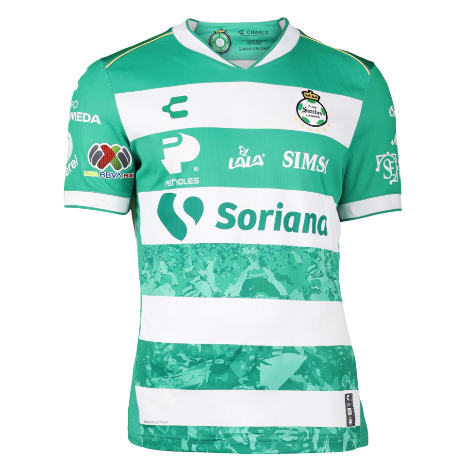 来自Santos Laguna的Javier Guemez球衣