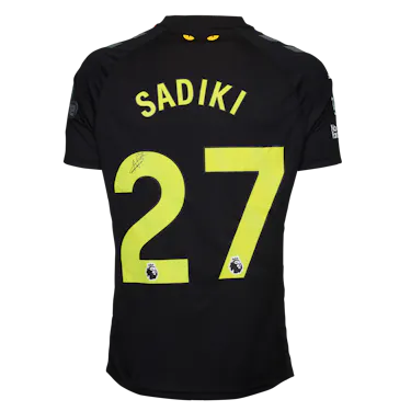 来自Sunderland的Noah Sadiki球衣