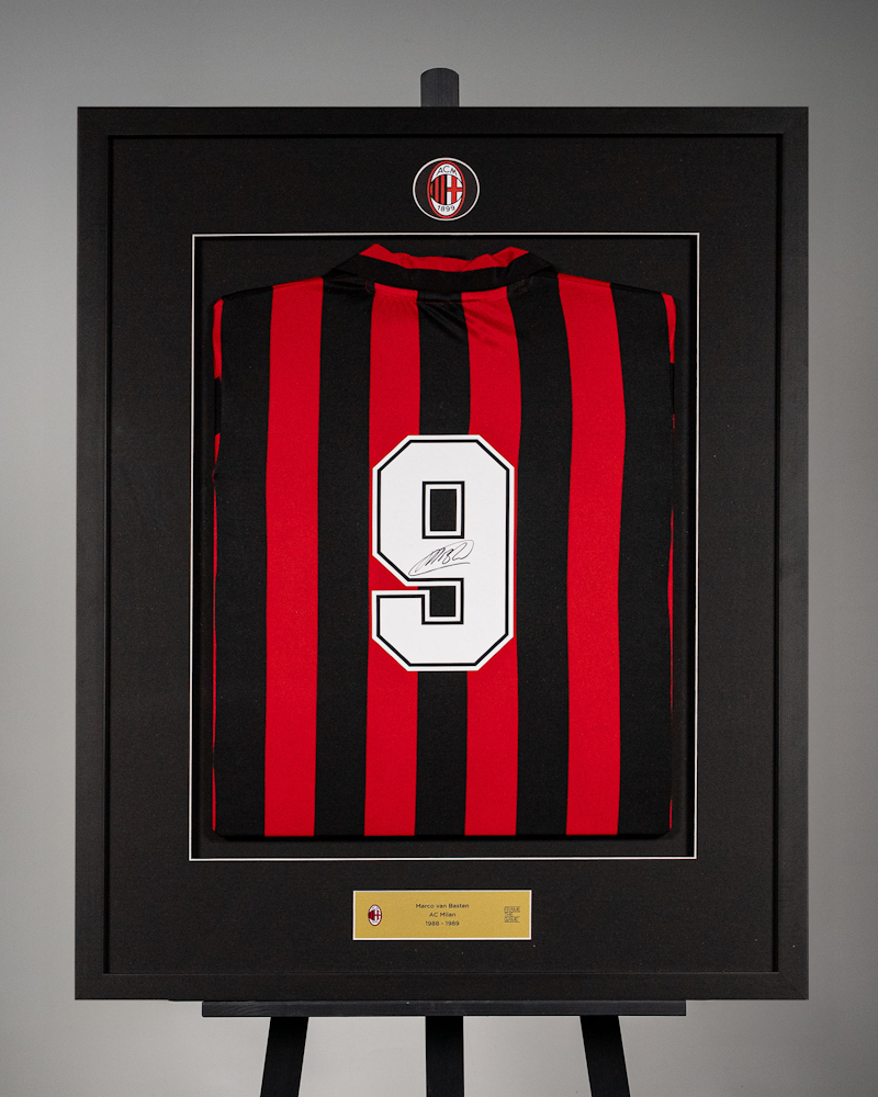 記念グッズ Marco Van Basten Signed AC Milan Uniform Marco Van Basten AC Milan Signed Shirt – National Football Museum Shop