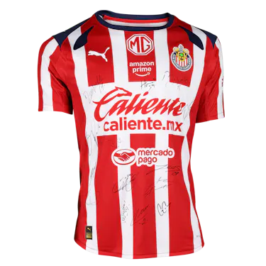Squad Signed Shirt | Chivas Guadalajara