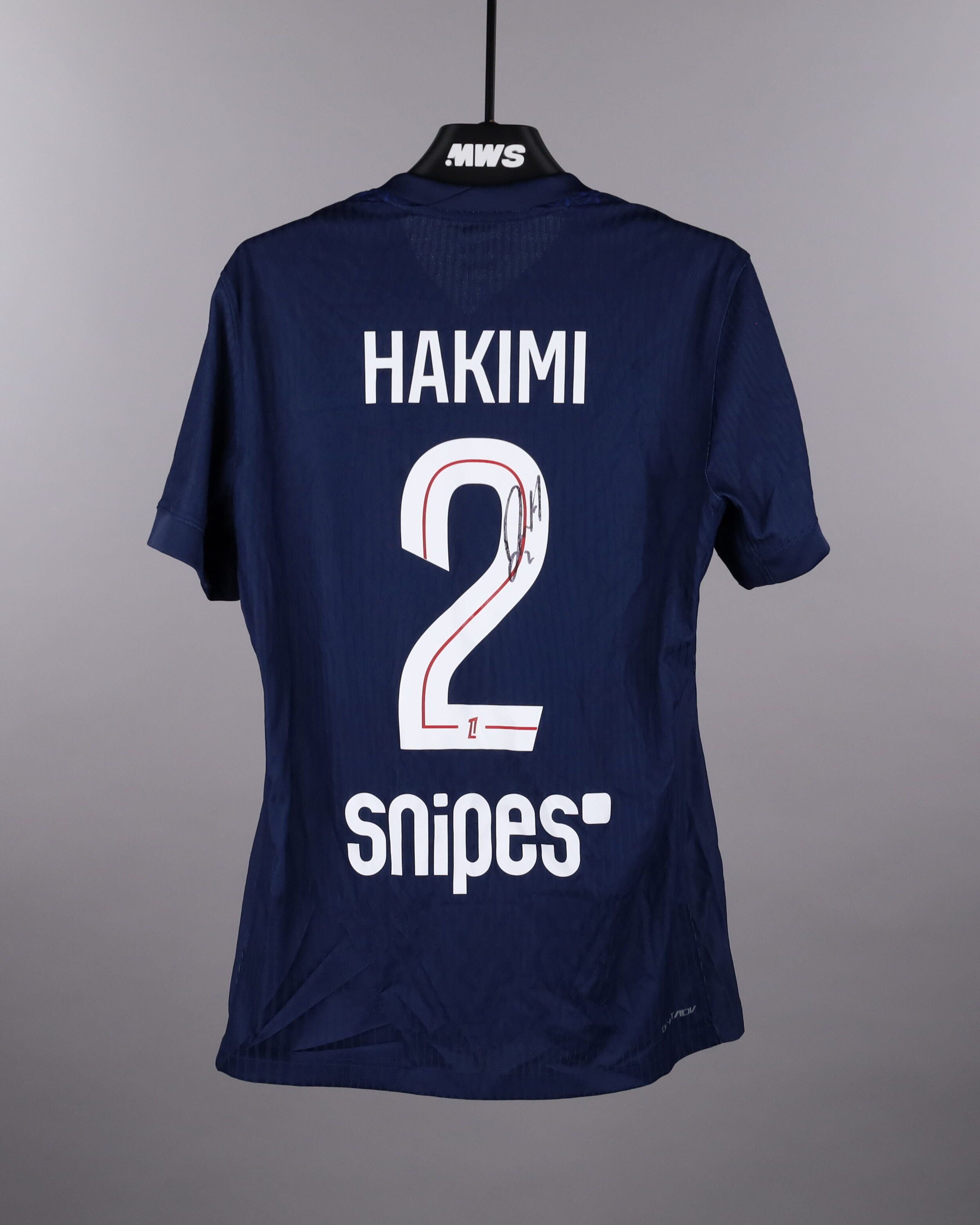 Achraf Hakimi Paris Saint-Germain shirt