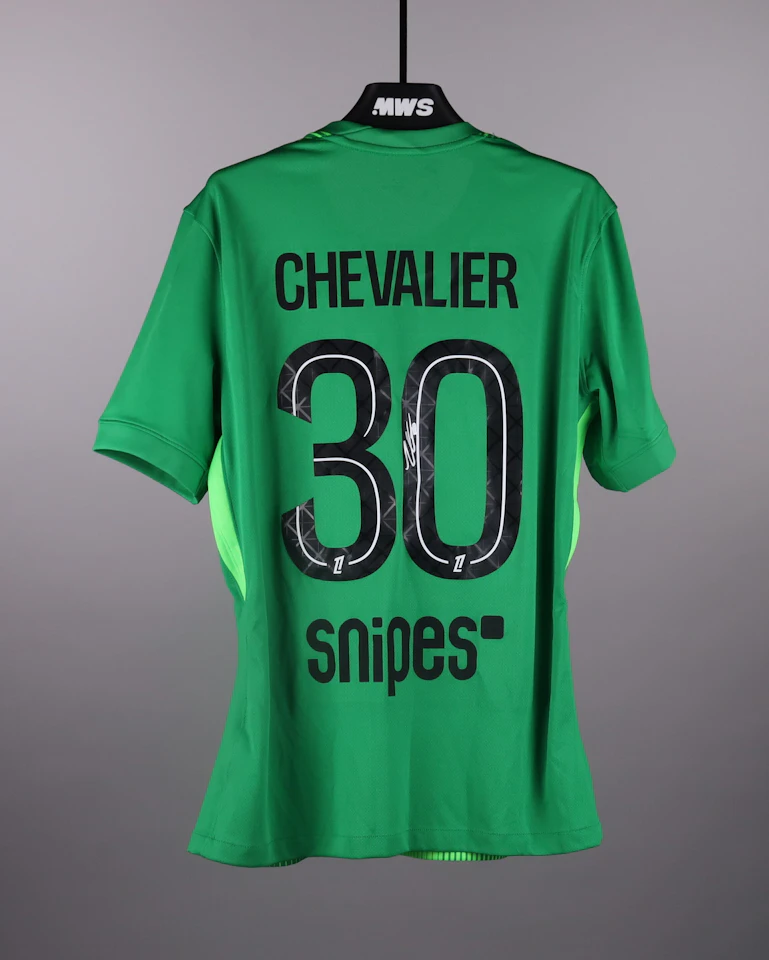 来自Paris Saint-Germain的Lucas Chevalier球衣