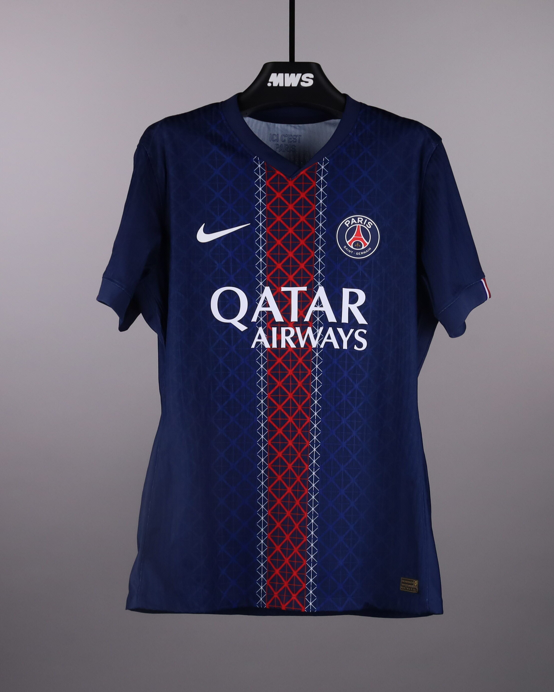 Warren Zaïre-Emery Paris Saint-Germain shirt