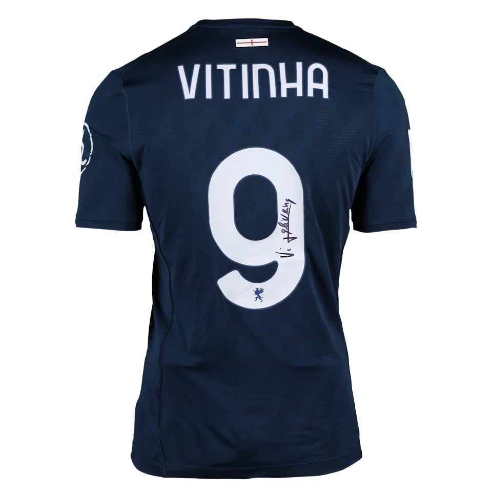 来自Genoa CFC的Vítor Manuel Carvalho Oliveira球衣