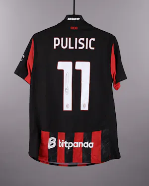 AC Milan 팀의 Christian Pulisic 셔츠