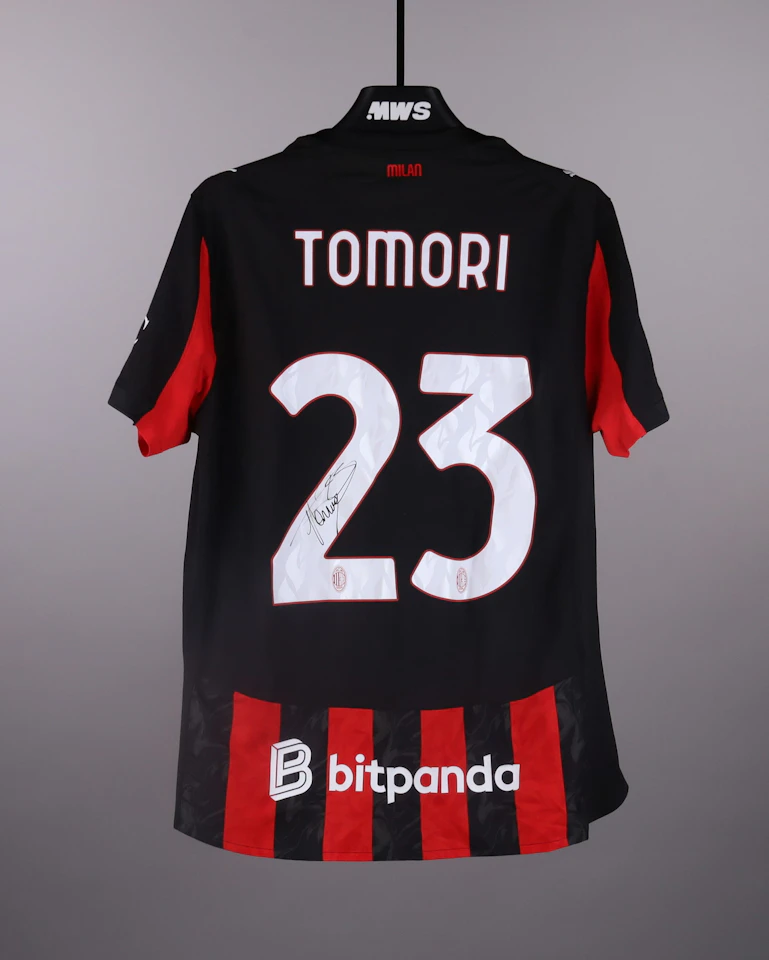 Fikayo Tomori AC Milan shirt