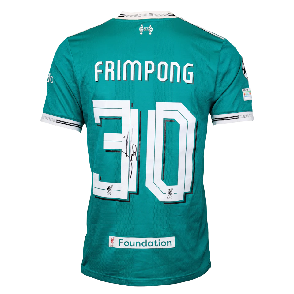Jeremie Frimpong Liverpool のシャツ