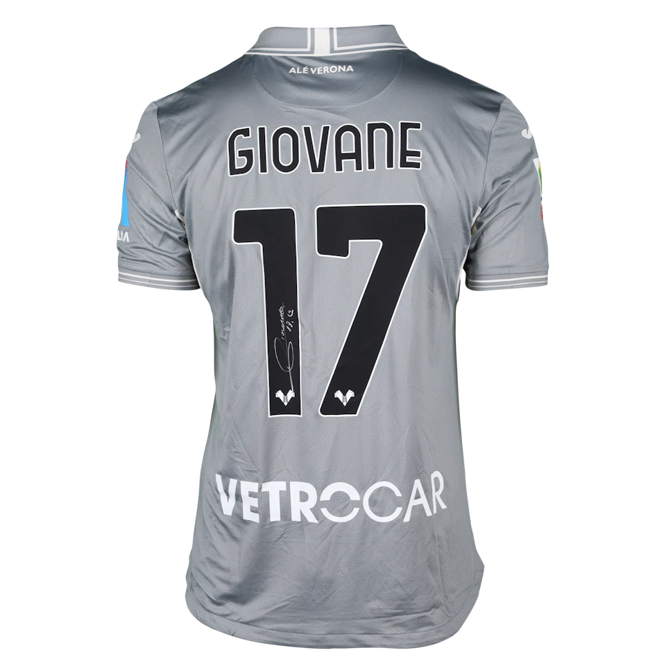 来自Hellas Verona FC的Giovane Santana do Nascimento球衣