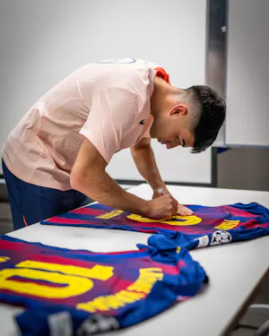 Pedri González FC Barcelona forması