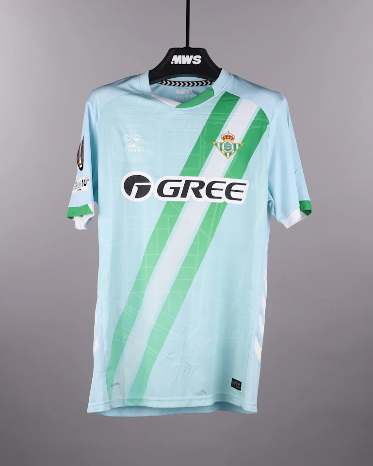 Pablo Fornals Real Betis shirt
