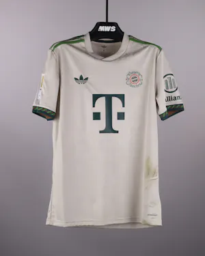 Serge Gnabry FC Bayern München jersey