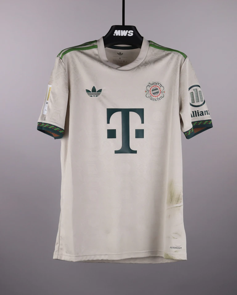 Serge Gnabry FC Bayern München jersey
