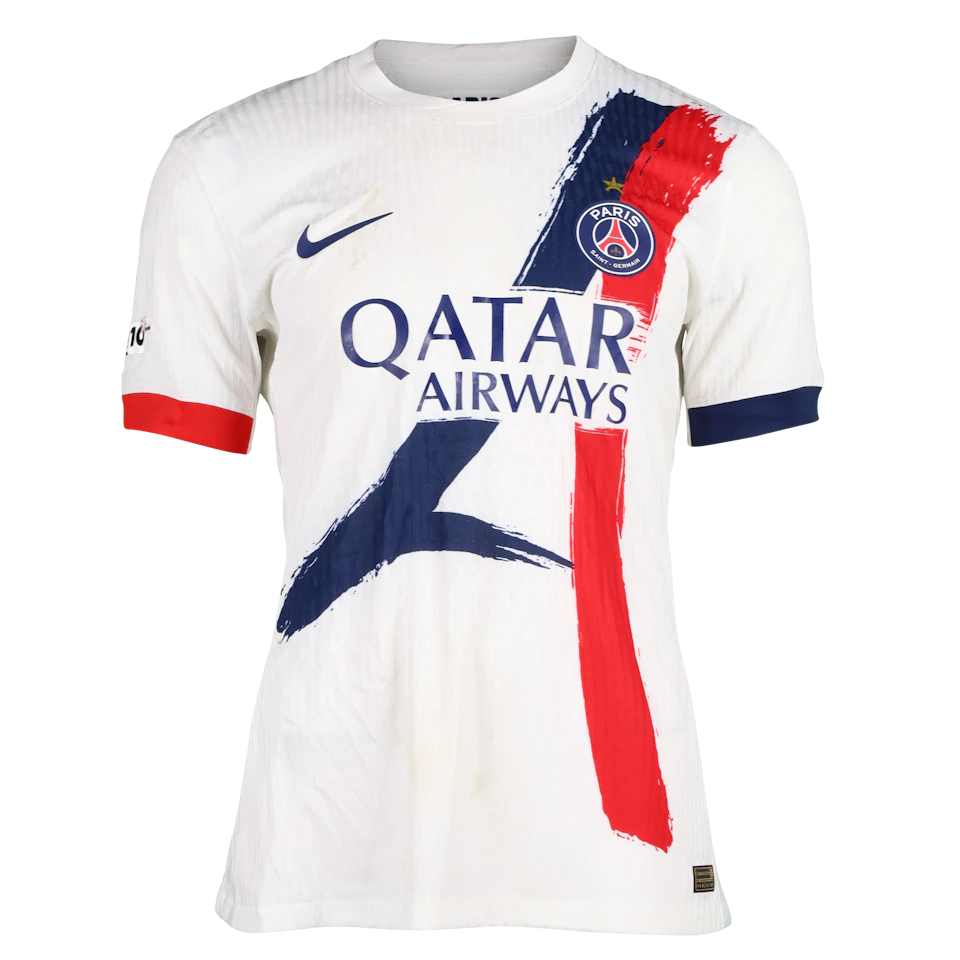 Lucas Hernández Paris Saint-Germain shirt